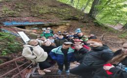 6"А" класс вместе со своим классным руководителем посетили водопады Руфабго и Свято-Михайловский монастырь